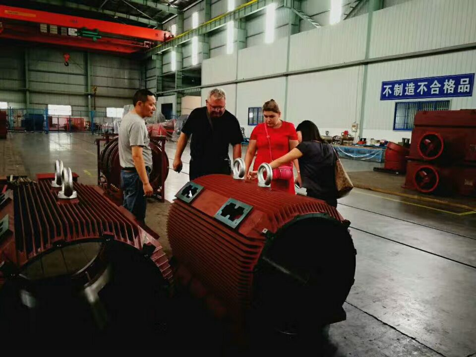 Foreign Customers Visiting Factory